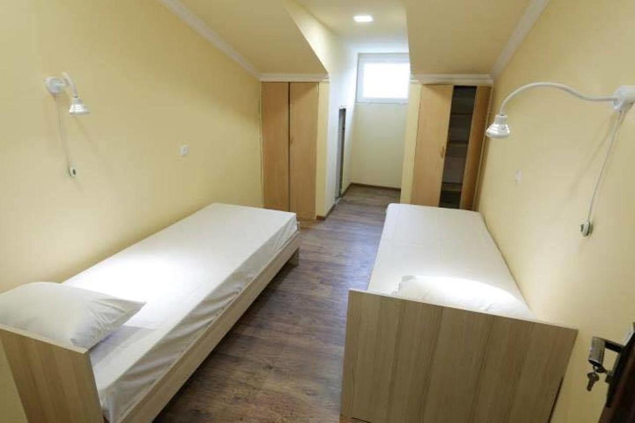 Your Hostel Jereván Kültér fotó