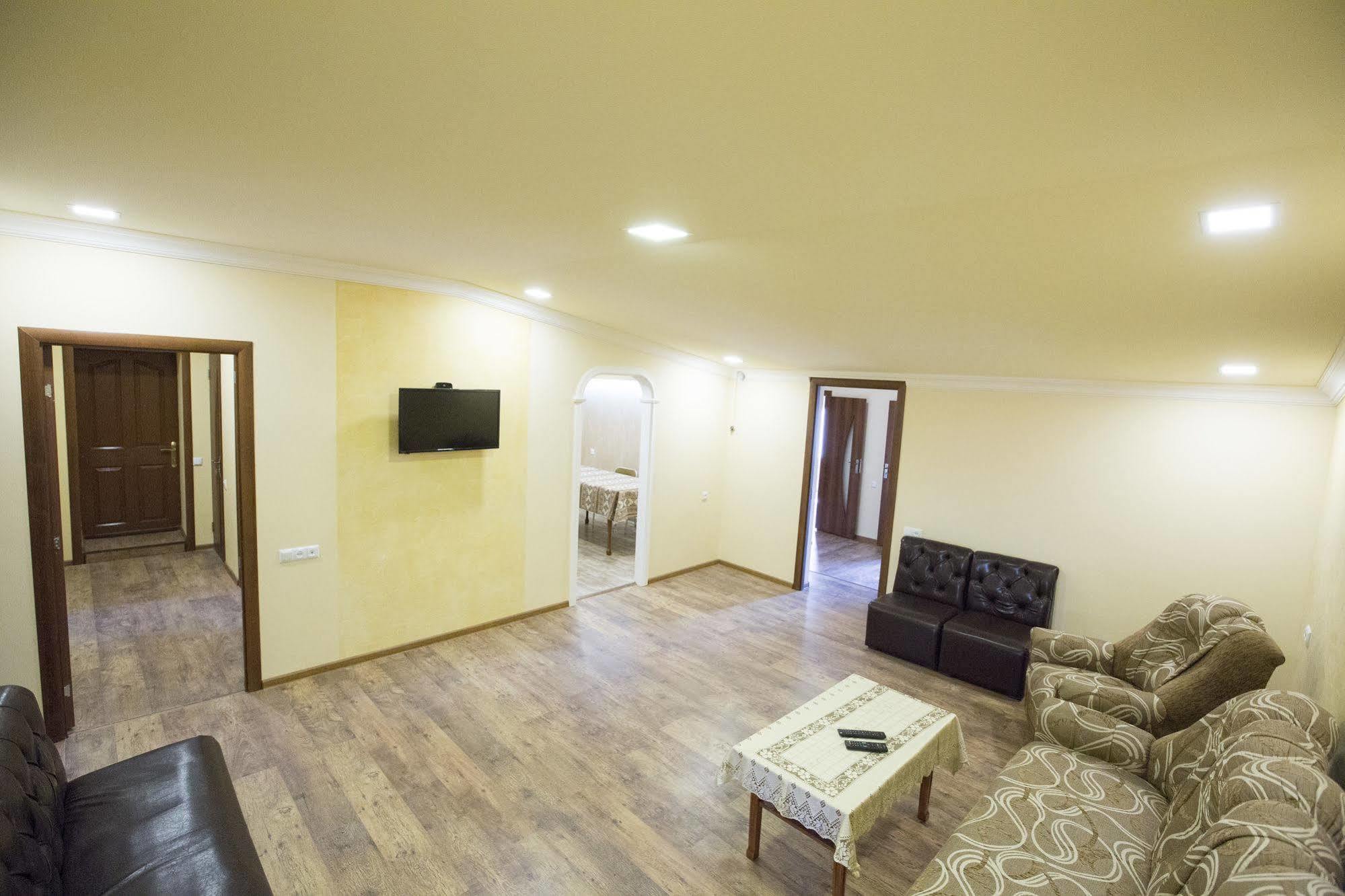 Your Hostel Jereván Kültér fotó