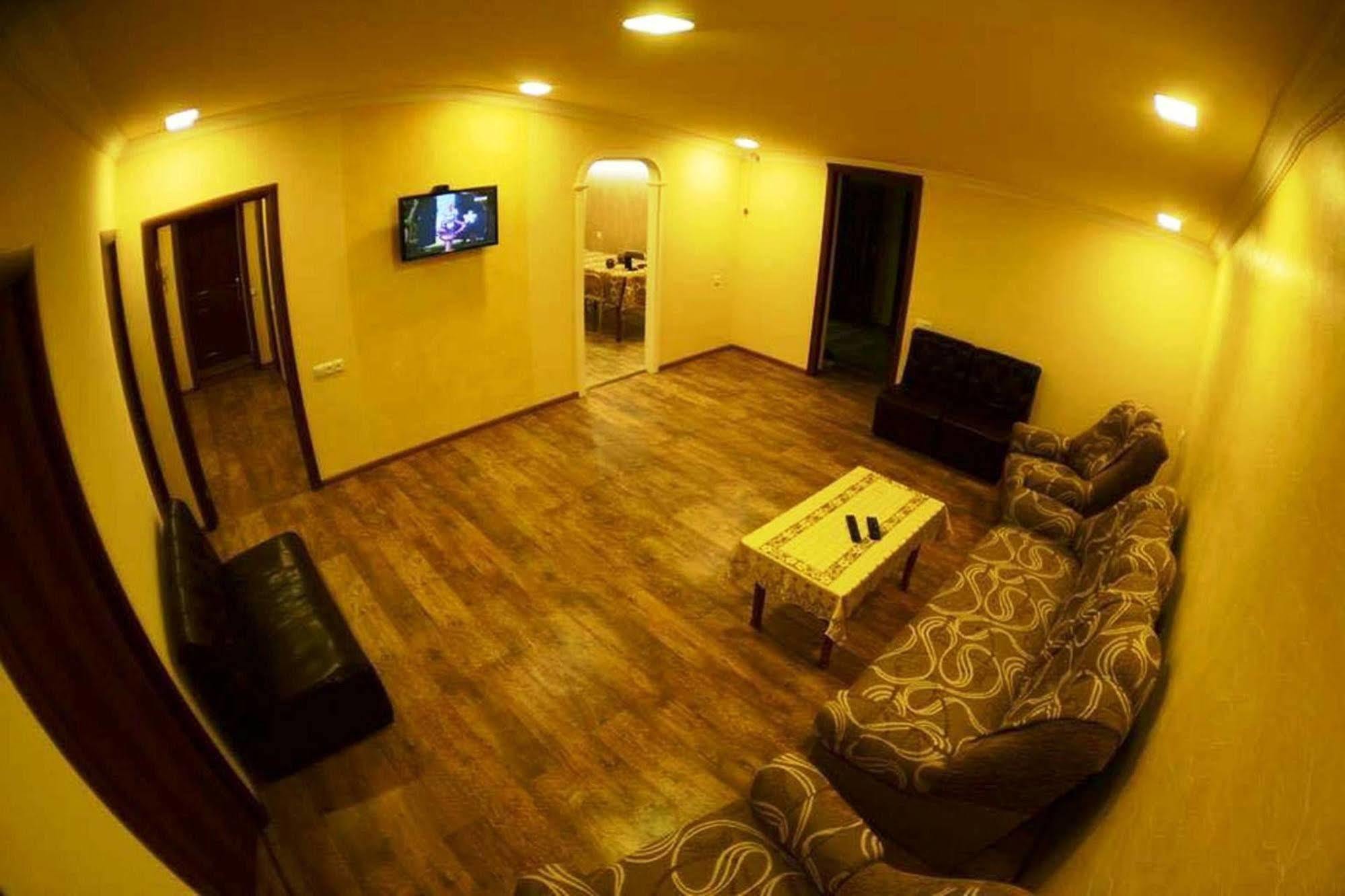 Your Hostel Jereván Kültér fotó